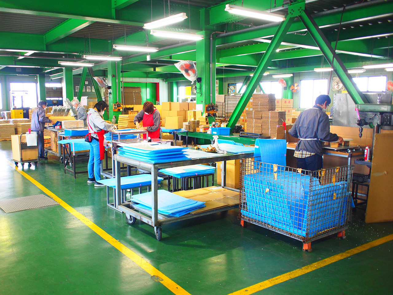 組立ライン 写真1